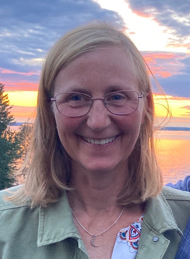 Sarah Rossmassler with sunset background