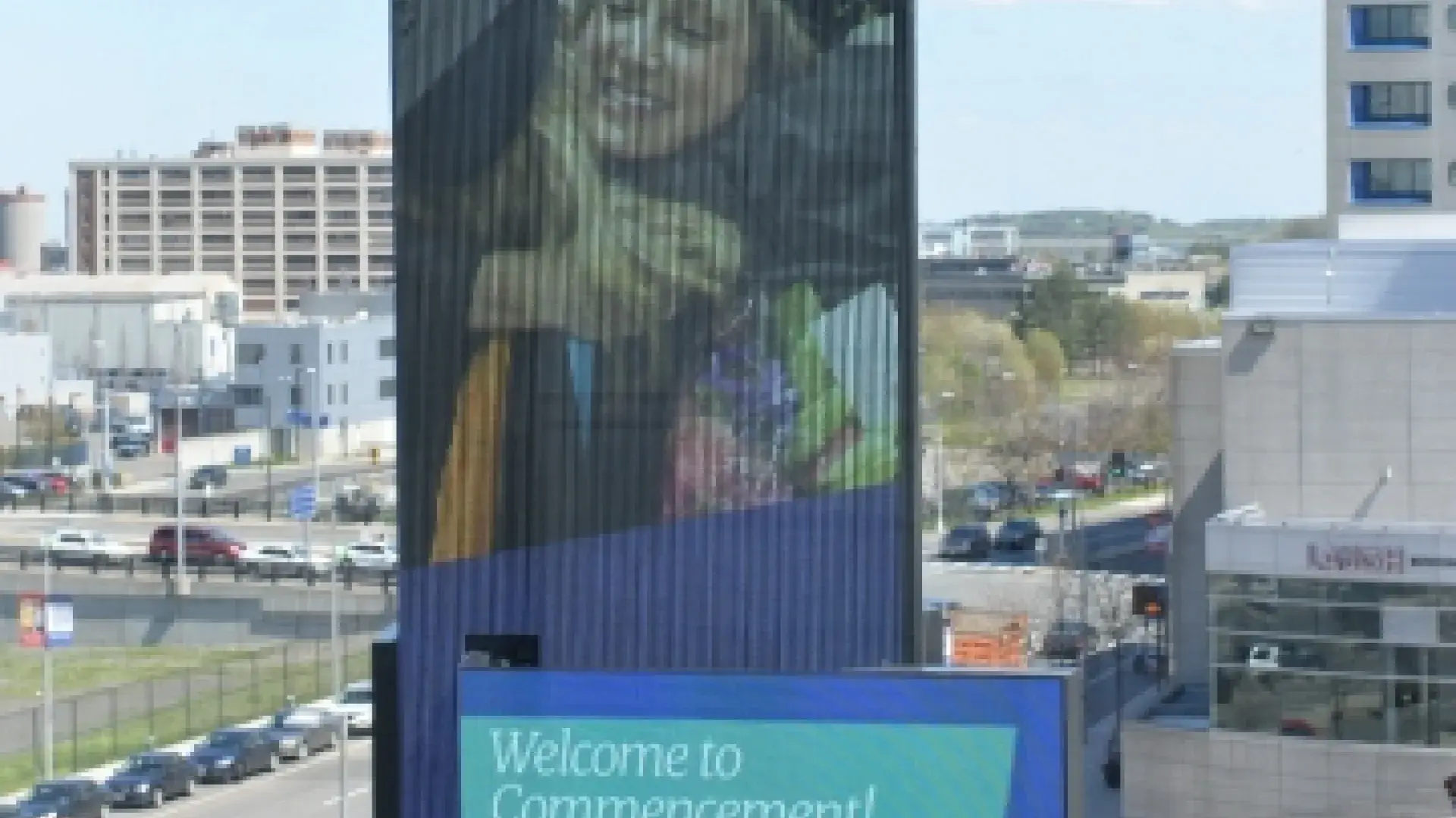 Commencement screen