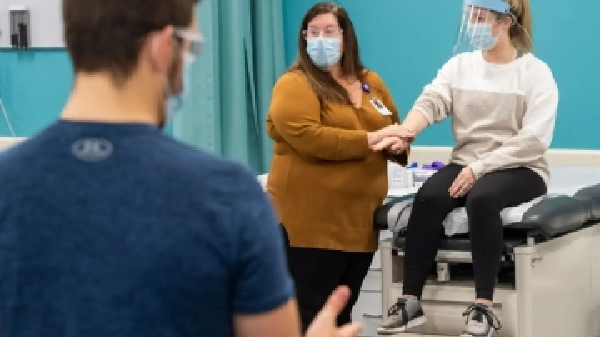 Meaghan Clapp, MHSc, PA-C, a PA instructor, leads a skills class
