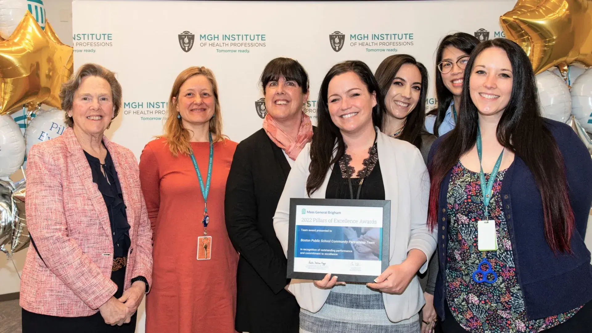 group holds award