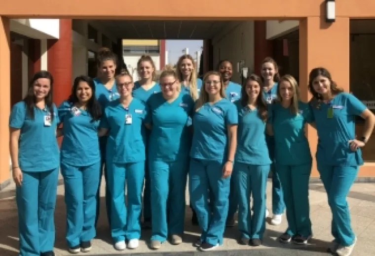 ABSN students in Peru