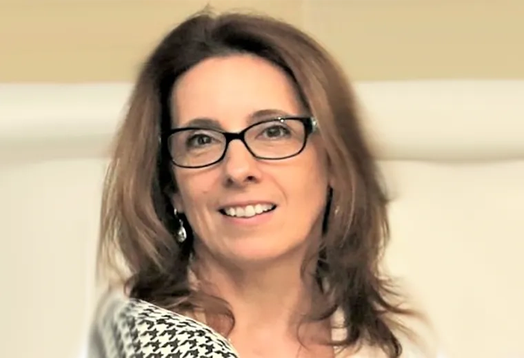 Photo of Michelle Dearborn