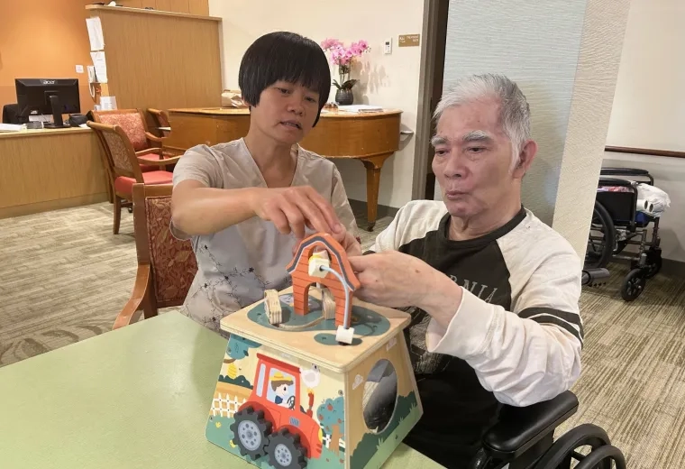 nurse with patient 