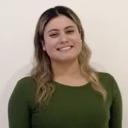 Jessica Andrade in green shirt