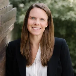 Headshot of Michelle Quirk